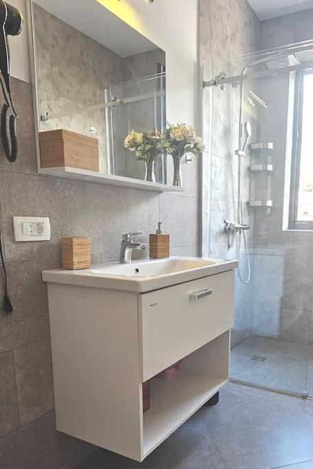 Modern Top Floor Sea View 3Br With Pools, Spa & Fitness Bečići Esterno foto